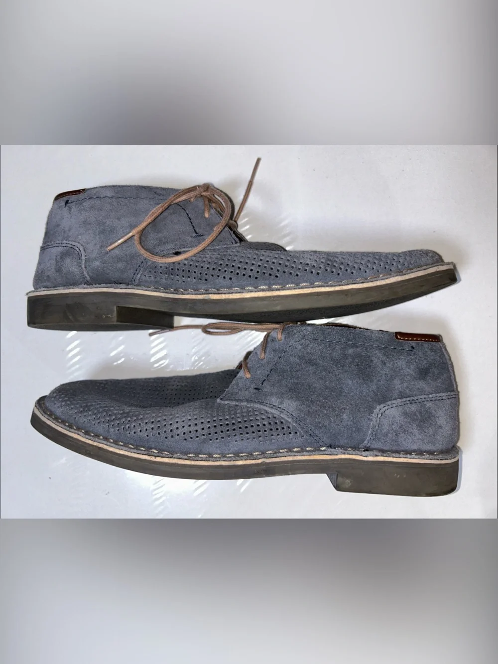 Kenneth Cole Reaction Desert Hill Gray Perforated Suede Chukka Boots